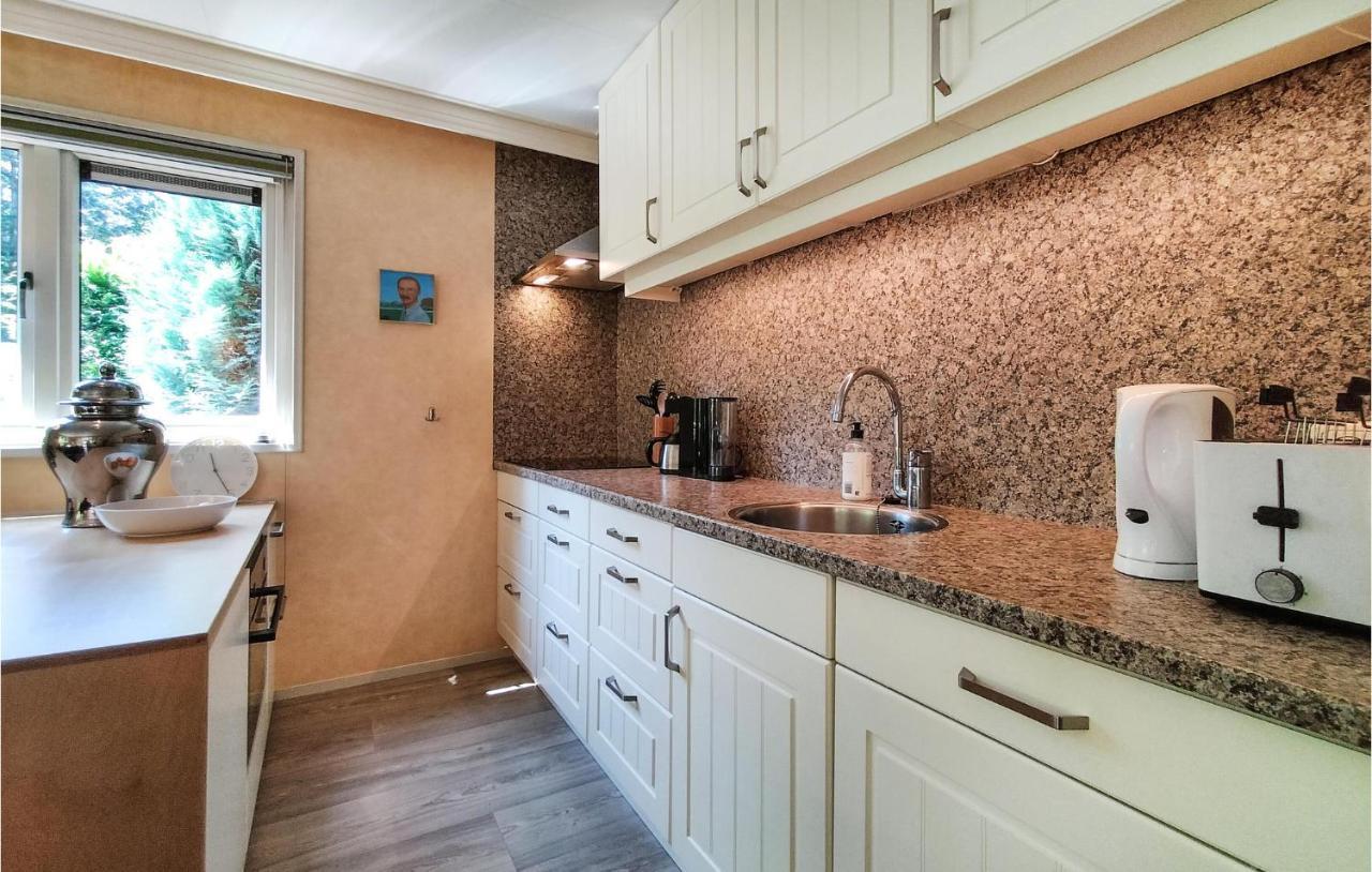 Cozy Home In Vorden With Kitchen Exteriör bild